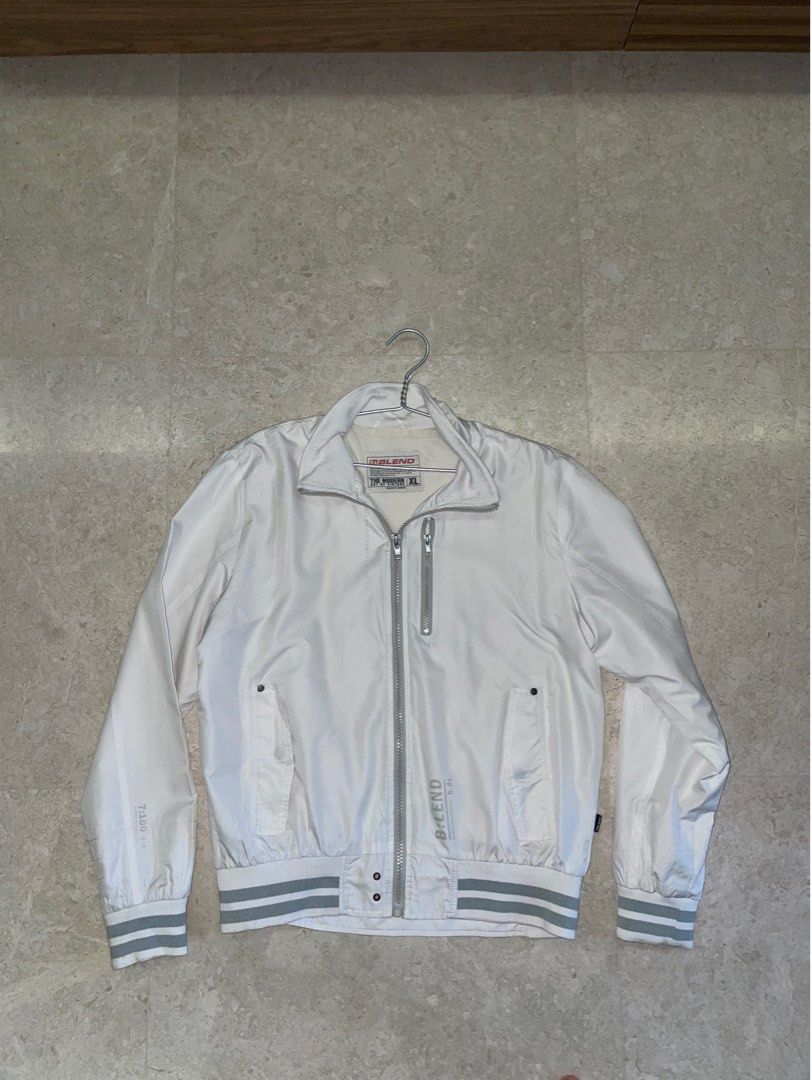 Blend jacket (never worn) (Category: Coats, Jackets and Outerwear) located in Singapore. Submitted by feng_jinn (Listing ID 1237015211, Image 1). Description: Thrifted blend jacket, bought for (Fits like a M/L instead of an XL).