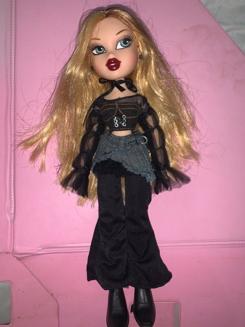 Bratz Midnight Dance Collection Fianna Doll, Hobbies & Toys, Toys & Games  on Carousell