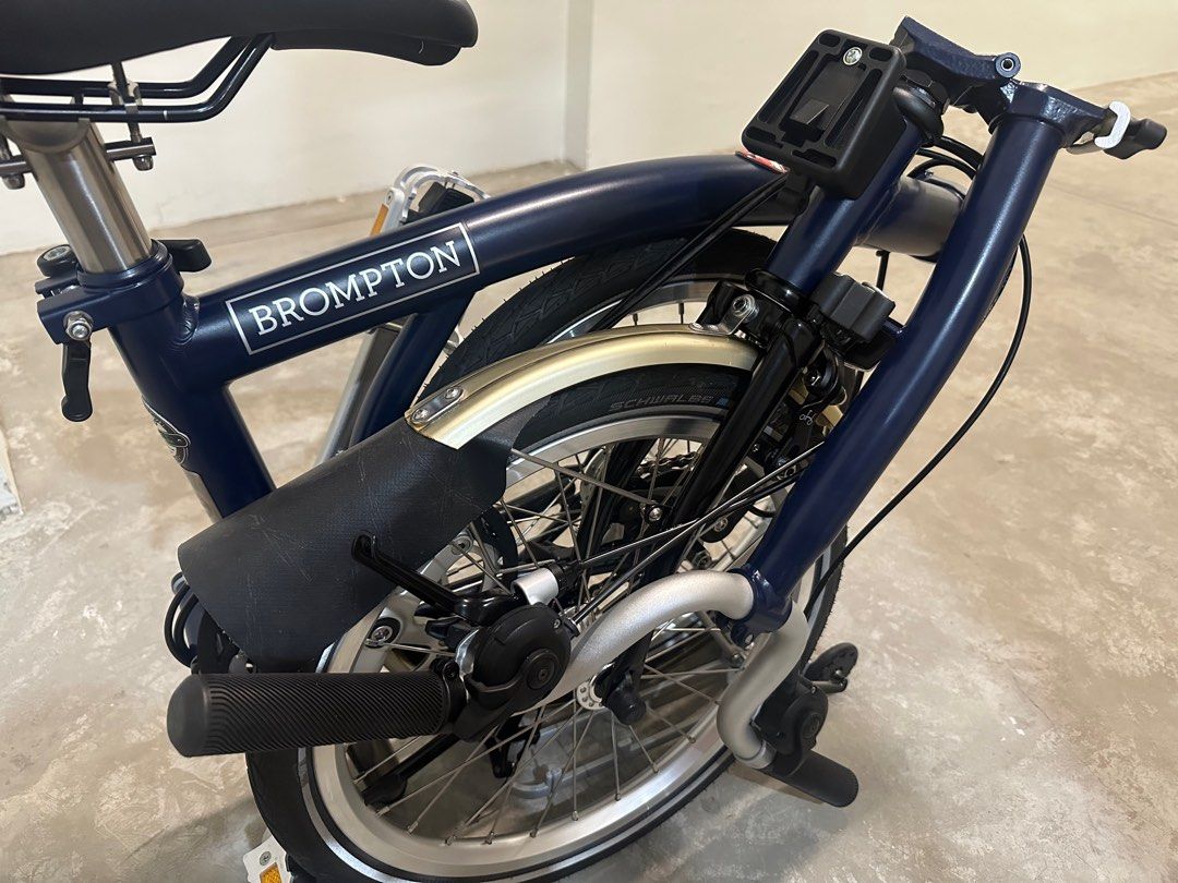 Brompton 2016 M6R Navy Blue Black Sports Equipment Bicycles