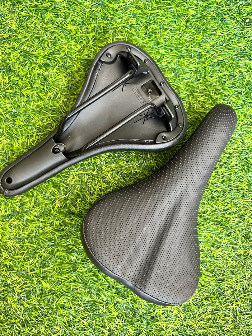 Brompton wide saddle clearance