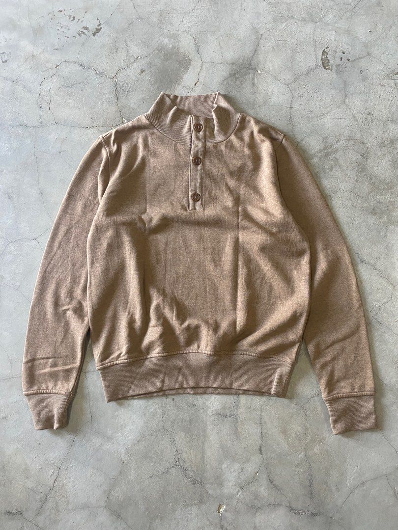 Button up sweatshirt (Category: Coats, Jackets and Outerwear) located in Shah Alam. Submitted by henri_room (Listing ID 1237064607, Image 1). Description: manual measurement size: m pit : 20 length : 24 condition : 9/10 no faded and holes aesthetic color still worth to buy RM28 include postage Lessgooo!.