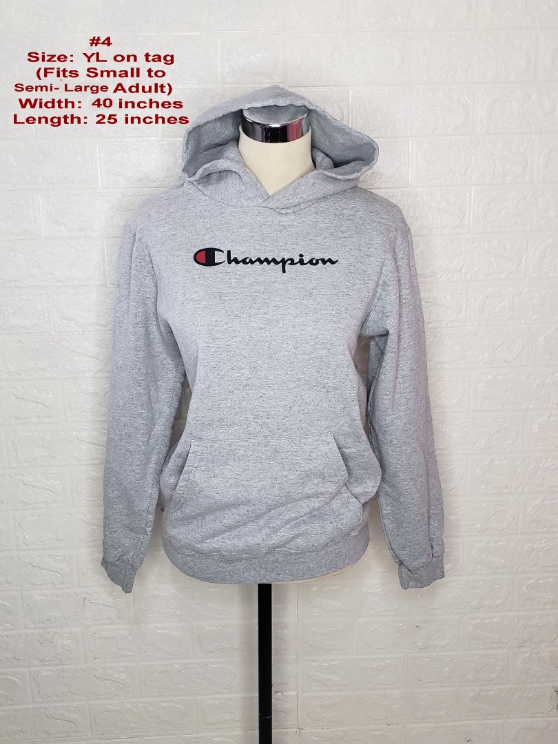 Champion sweater sales big logo 40