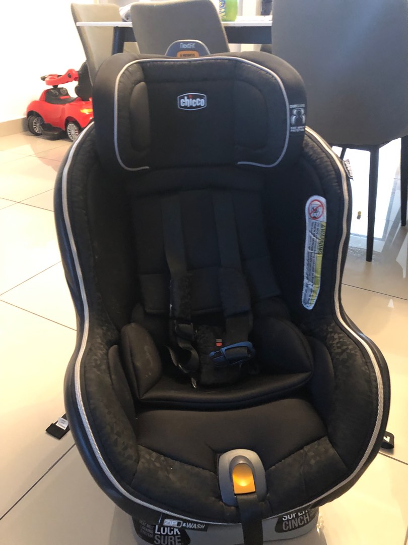 Chicco nextfit zip