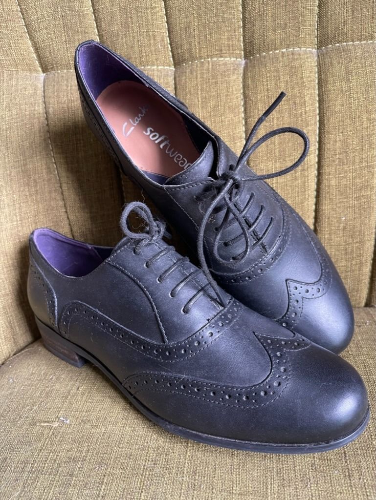 Ladies shoes in clarks sale top
