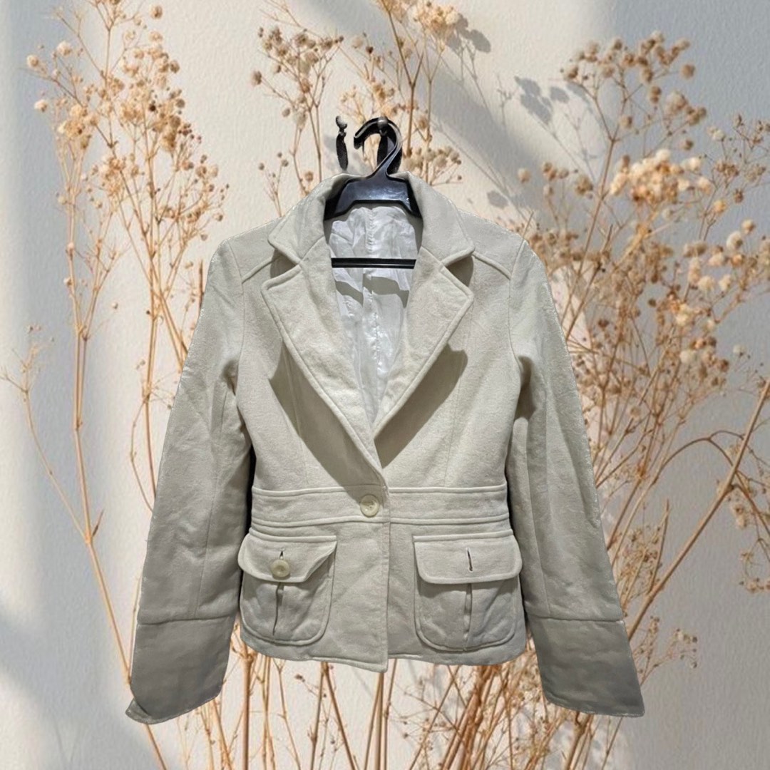 Cream Blazer XS on Carousell