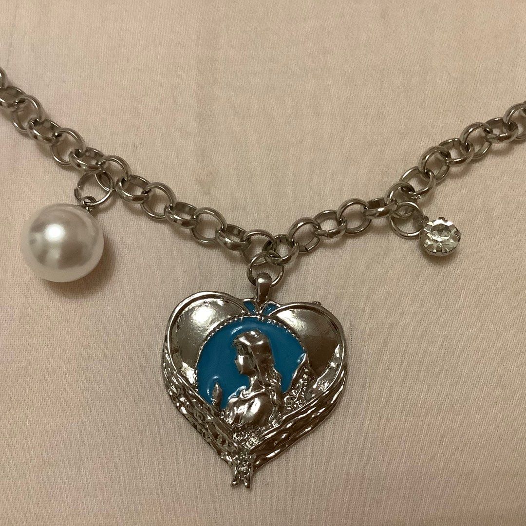 Cute pretty dainty elegant metal blue heart rhinestone pearl