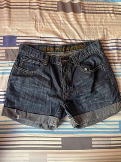 (Category: ) located in . Submitted by decluttersbyjan (Listing ID 1237020178, Image 1). Description: .