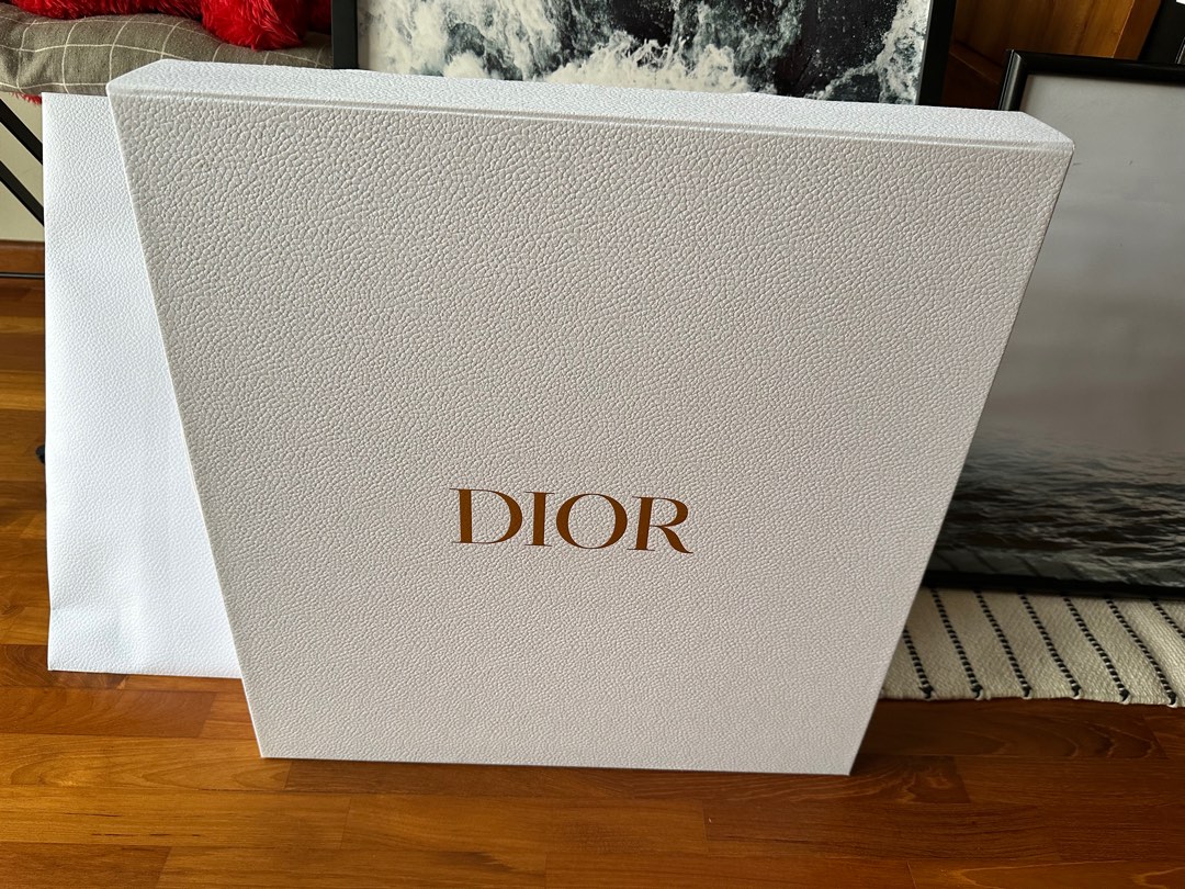 Dior book tote box deals