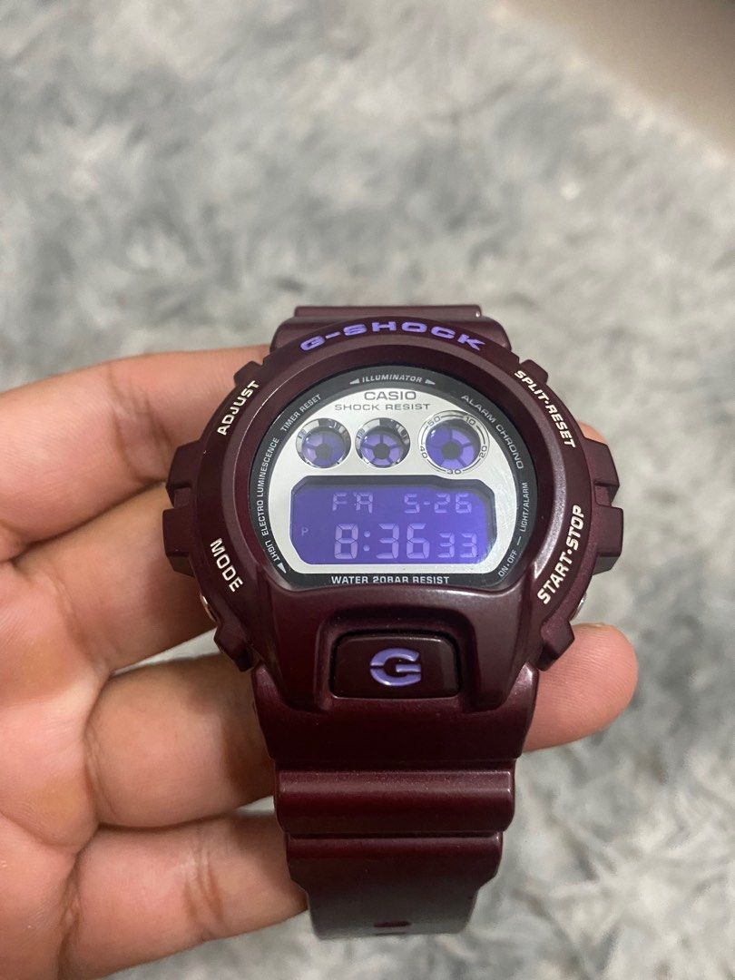 Dw6900 sb4 Luxury Watches on Carousell