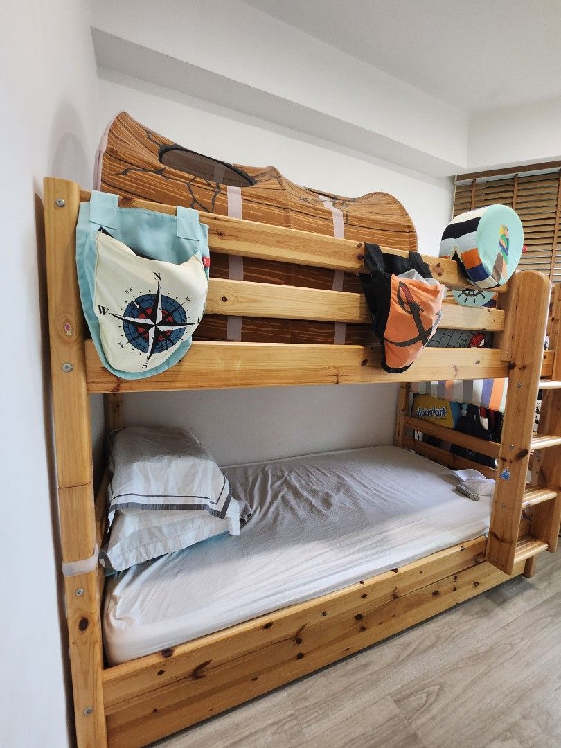 Flexa Double Deck Bed with pull out., Furniture & Home Living