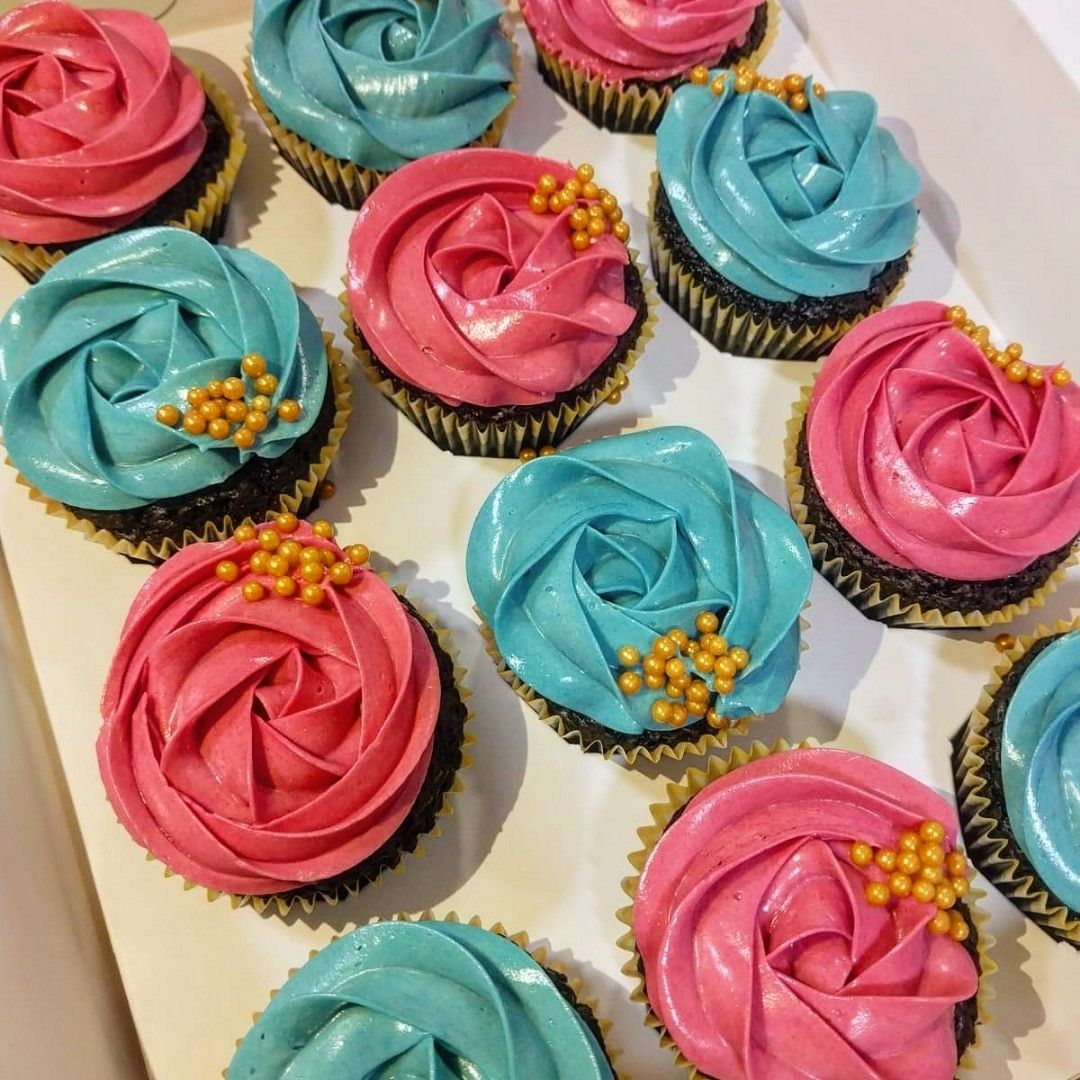 gender-reveal-cupcakes-food-drinks-homemade-bakes-on-carousell