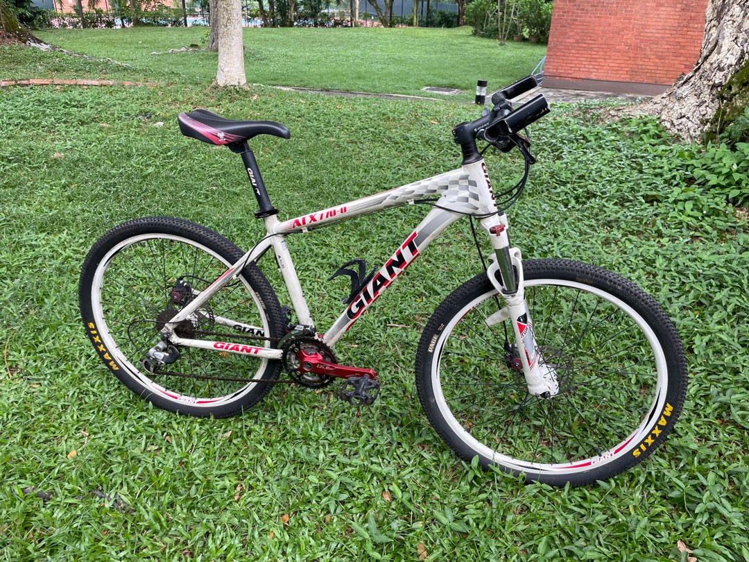 Giant ATX 770 D mountain bike Sports Equipment Bicycles Parts