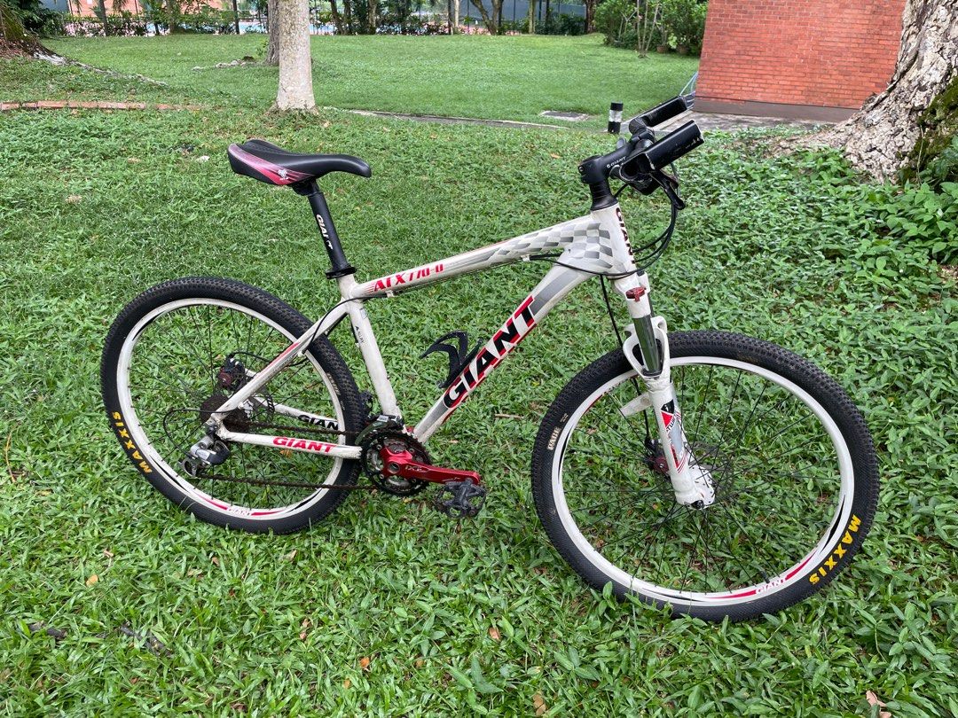 Harga mountain bike giant hot sale