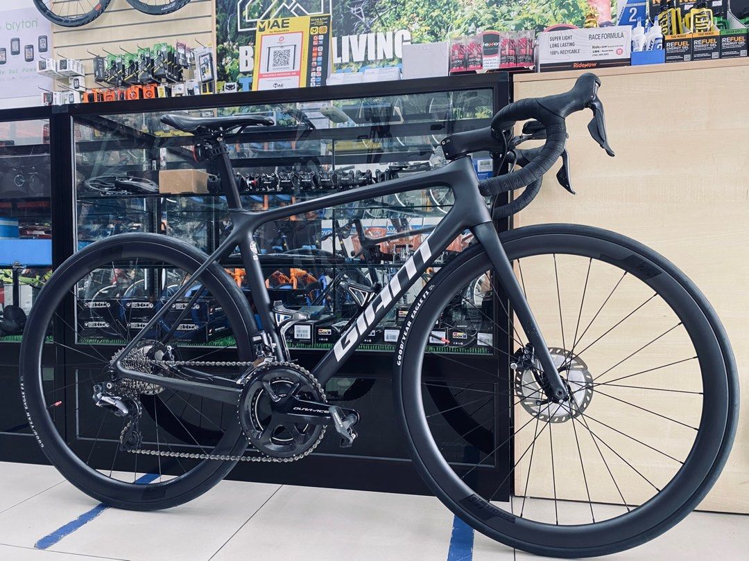 Giant tcr 2021 on sale di2