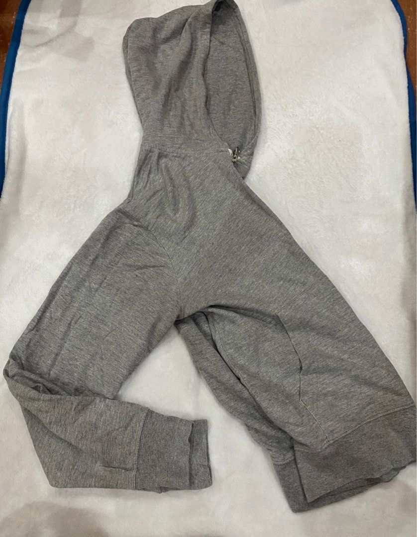 Gray jacket with hoodie (Category: Coats, Jackets and Outerwear) located in Navotas City. Submitted by uranium_235 (Listing ID 1237093292, Image 2). Description: In good condition Cotton With hoodie Size: m-l .