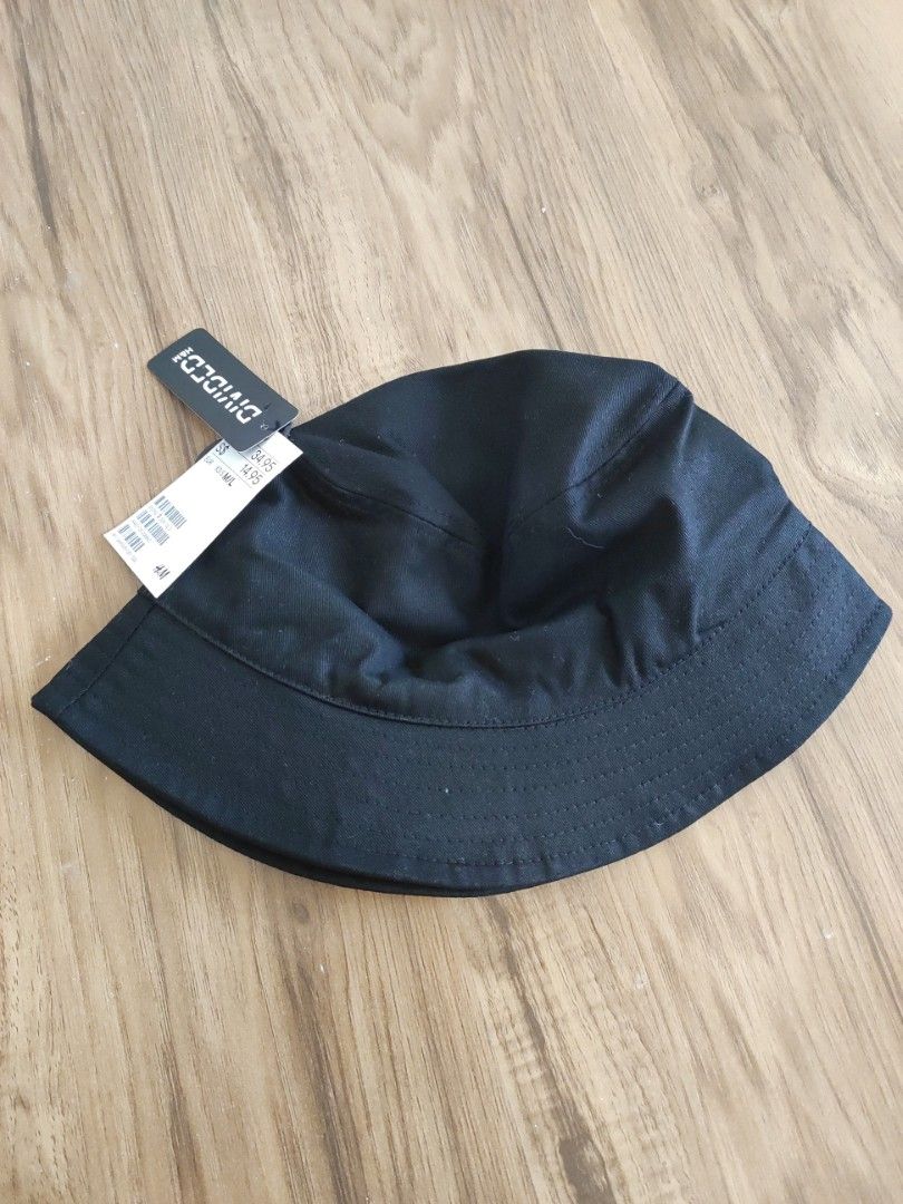 Black bucket hat top h&m