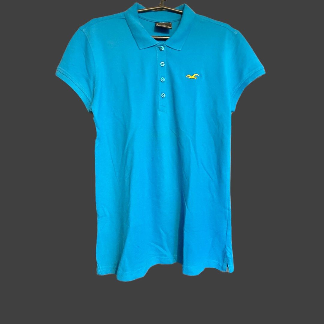 Hollister Polo Shirt (Category: Others Tops) located in Manila. Submitted by RNdeclutter (Listing ID 1237016799, Image 1). Description: Size M No issue (9.5/10) .