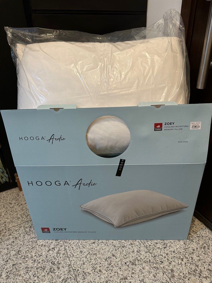 HOOGA ARTIC ZOEY PILLOW, Furniture & Home Living, Bedding & Towels on