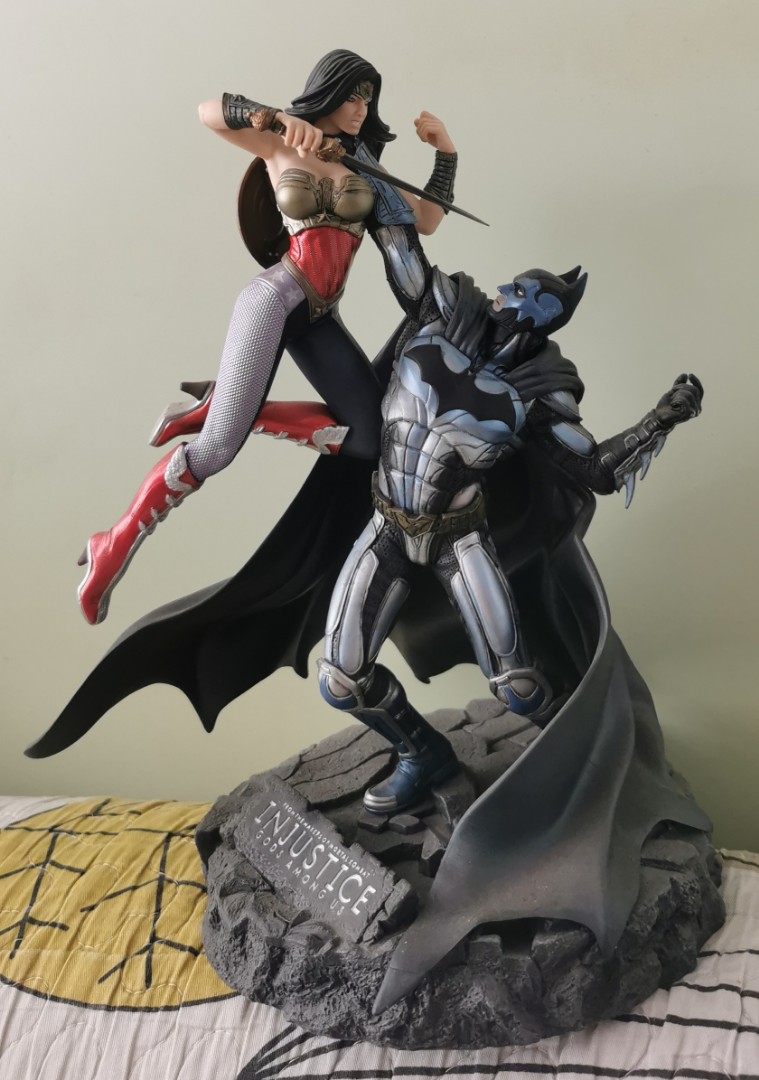 Injustice gods among us figure, 興趣及遊戲, 玩具& 遊戲類- Carousell