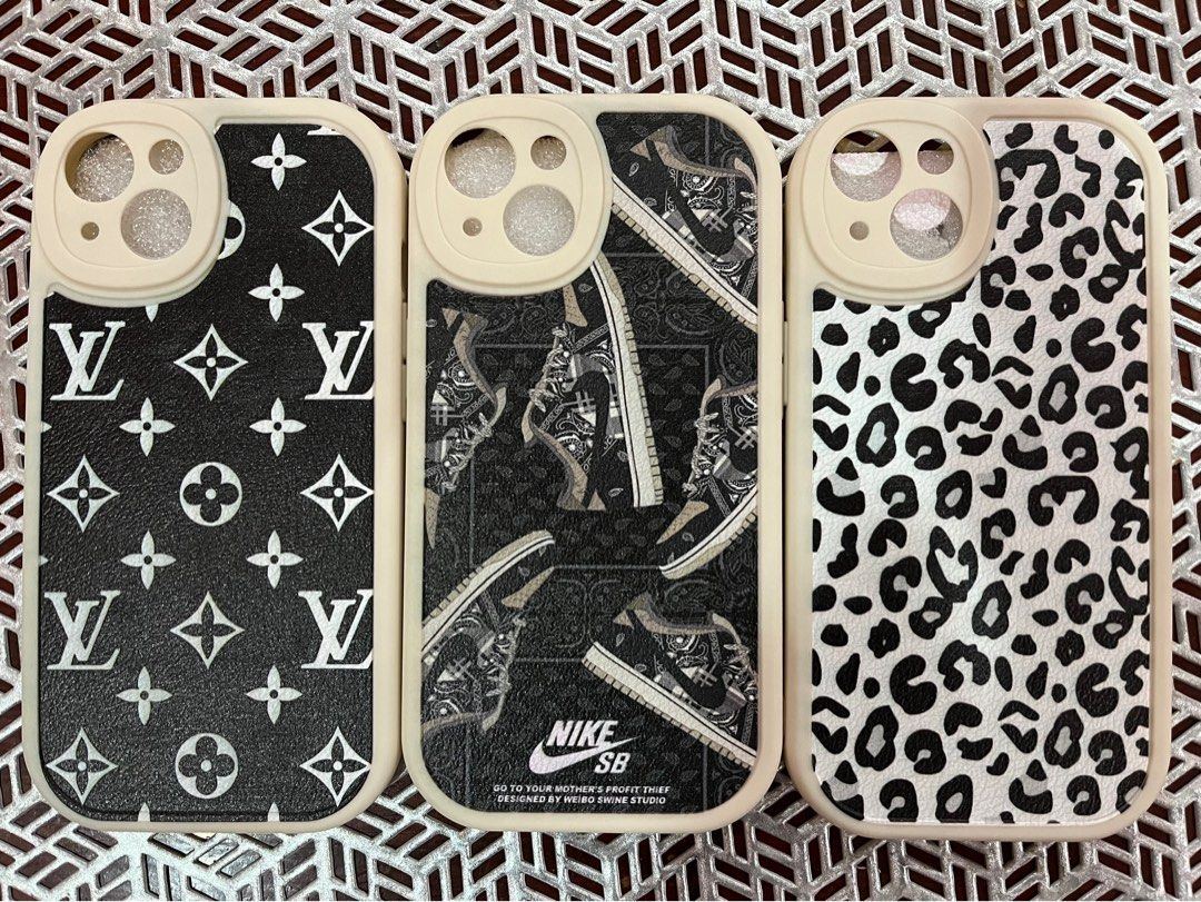 Iphone 13/14 creme case bundle (Category: Cases & Sleeves) located in Antipolo. Submitted by micheicheim (Listing ID 1236991315, Image 1). Description: IP13/14 CREME CASE BUNDLE 📍ALL NEW.