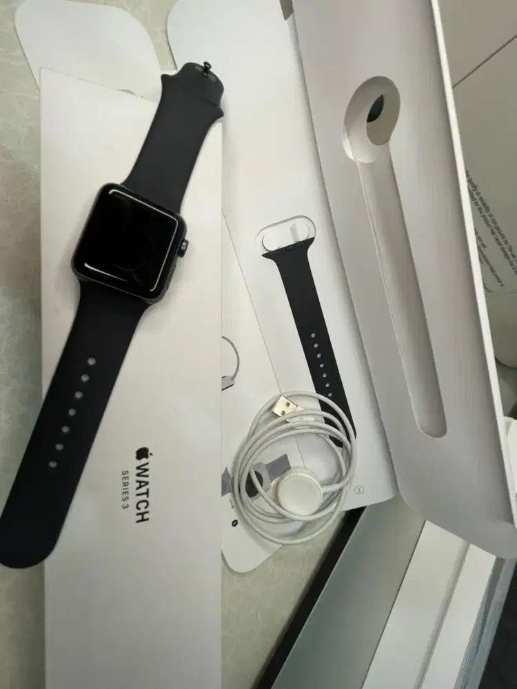 Jual iwatch second hot sale