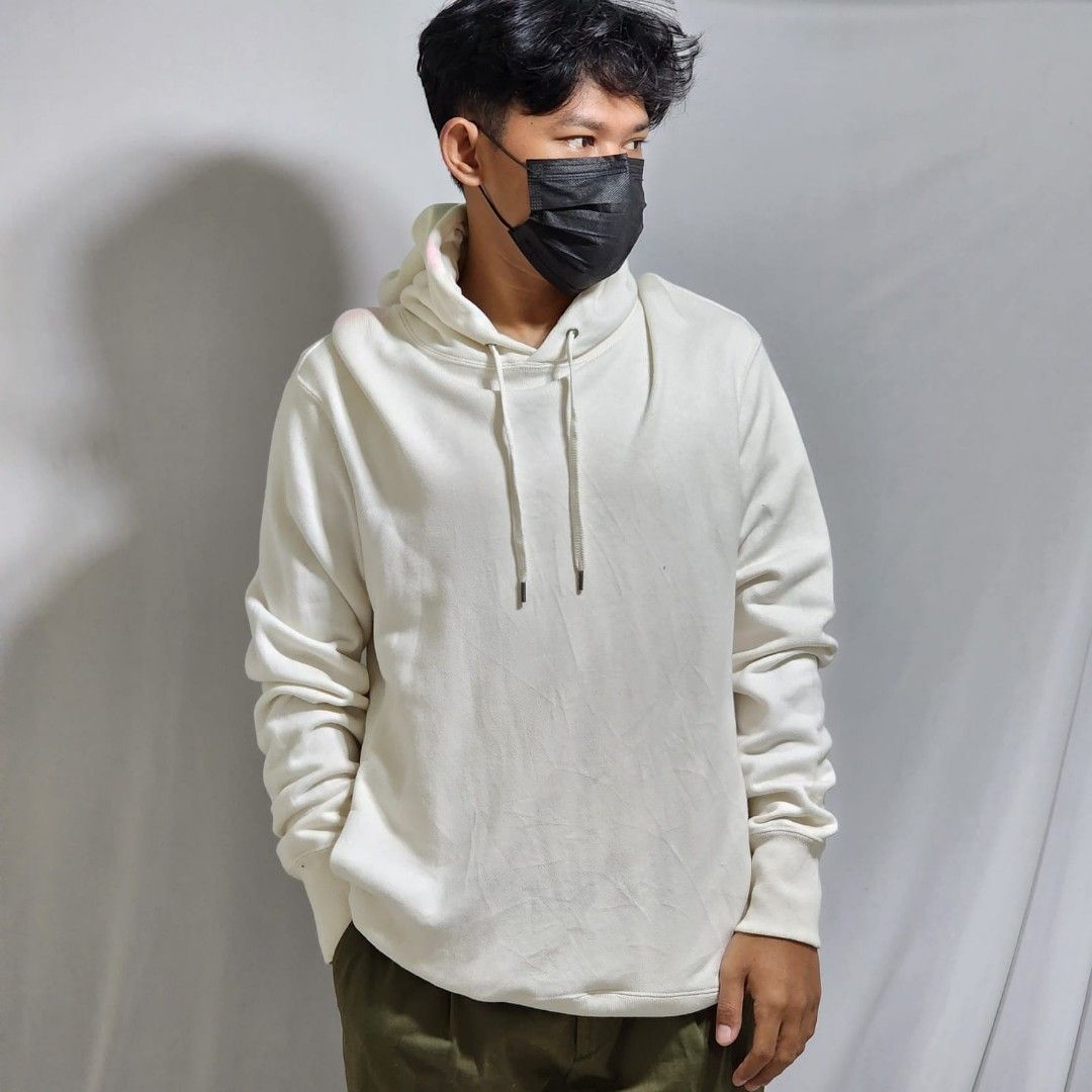 JUAL SWEATER HOODIE UNIQLO I POLOS KEREN MAKSIMAL ORIGINAL PRIA WANITA MURAH VIRAL BERKUALITAS Fesyen Pria Pakaian Baju Luaran di Carousell