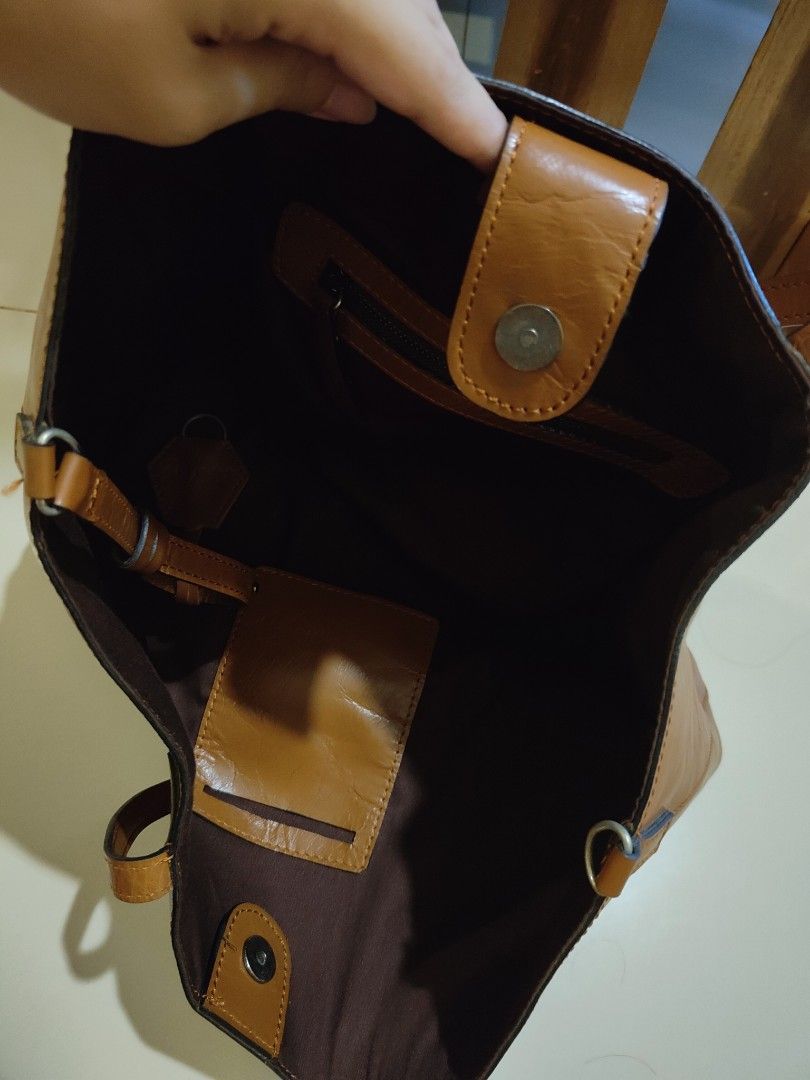 Kaynn Leather Tote Bag on Carousell
