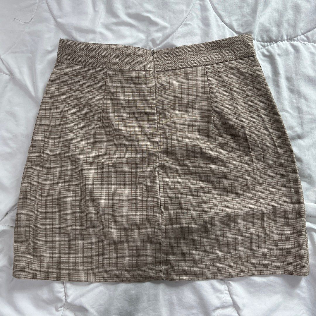 Khaki checkered skirt on sale