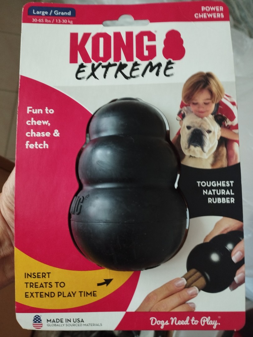 KONG - Extreme Dog Toy - Toughest Natural Rubber, Black - Fun to Chew,  Chase and Fetch