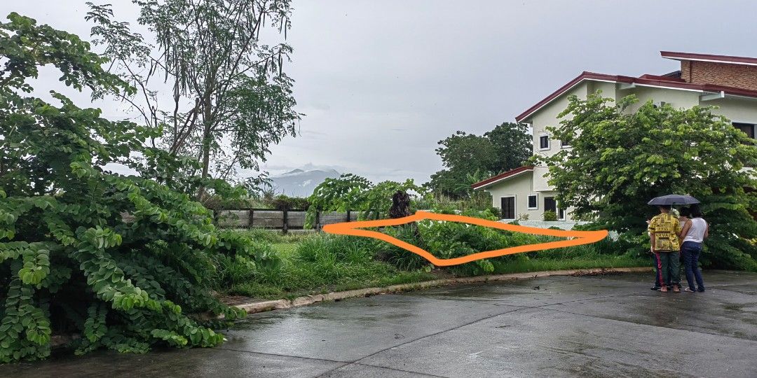 Lakeshore Aiola East 342sqm (Category: Lot) located in Macabebe. Submitted by pampanga_chic (Listing ID 1236997807, Image 3). Description: reselling 342sqm residential lot at Lakeshore Aiola East Village with magnificent view of Mt. Arayat 😍😍😍😍.