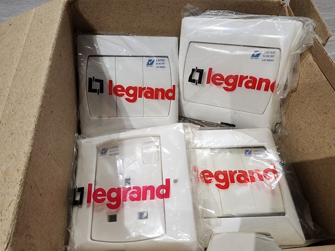 Legrand switch (Category: Electrical, Adaptors & Sockets) located in Singapore. Submitted by charlie_chua (Listing ID 1237114992, Image 1). Description: 2x 3 button switch 1x large switch 1 x 3ping take all $12 self pick up.
