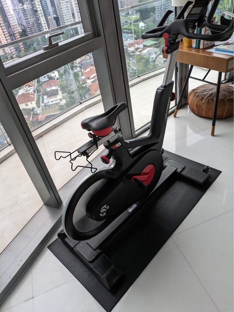 Life fitness tomahawk ic5 bicicleta 2025 indoor