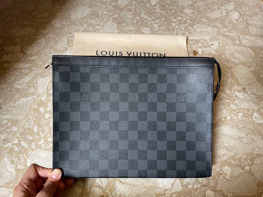 Like new Authentic Louis Vuitton LV Pochette Voyage MM N41696