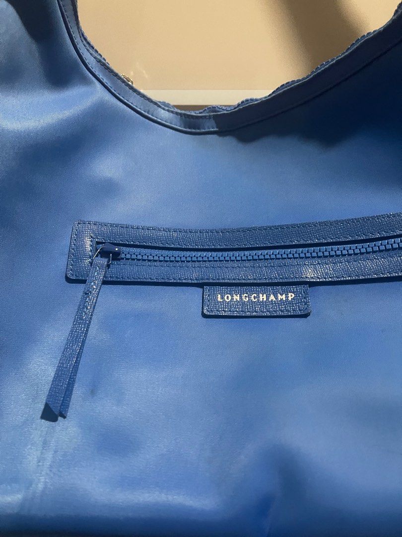 LongChamp Hobo Bag (Category: Luxury Bags & Wallets) located in Cavite. Submitted by mcbfave (Listing ID 1237137124, Image 2). Description: sf c/o buyer.