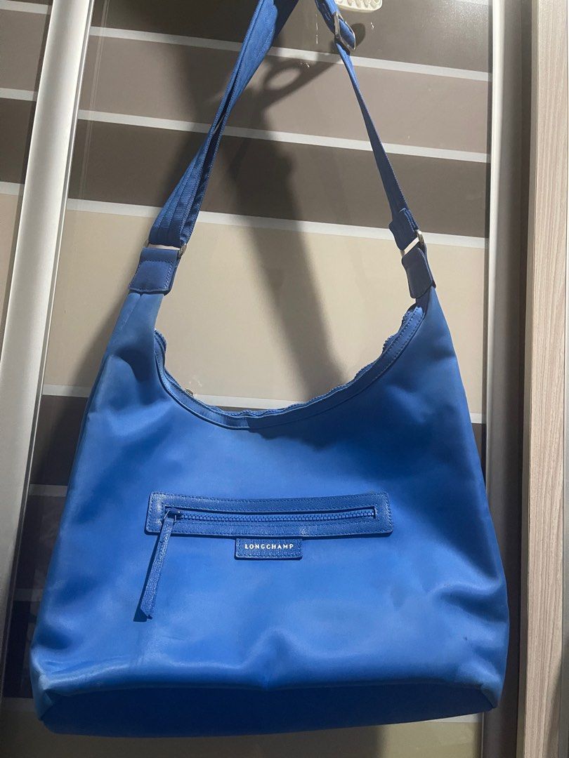 LongChamp Hobo Bag (Category: Luxury Bags & Wallets) located in Cavite. Submitted by mcbfave (Listing ID 1237137124, Image 1). Description: sf c/o buyer.