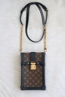 Shop Louis Vuitton Monogram Canvas Leather Logo Messenger & Shoulder Bags  (M81522) by design◇base