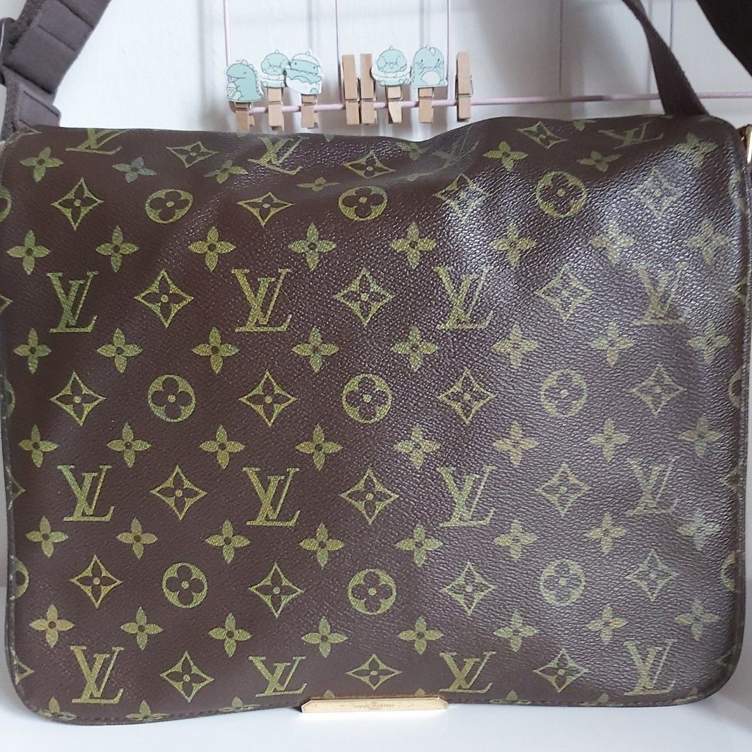 LOUIS VUITTON Monogram Canvas Abbesses Messenger Bag, Luxury, Bags &  Wallets on Carousell