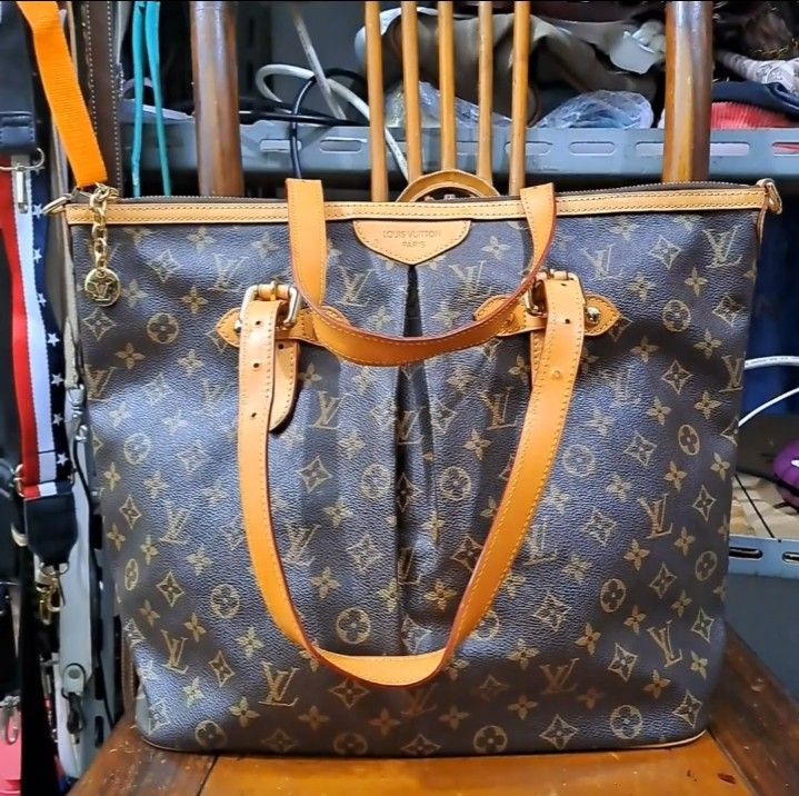 Tas LV Sling bag made in france, Fesyen Wanita, Tas & Dompet di