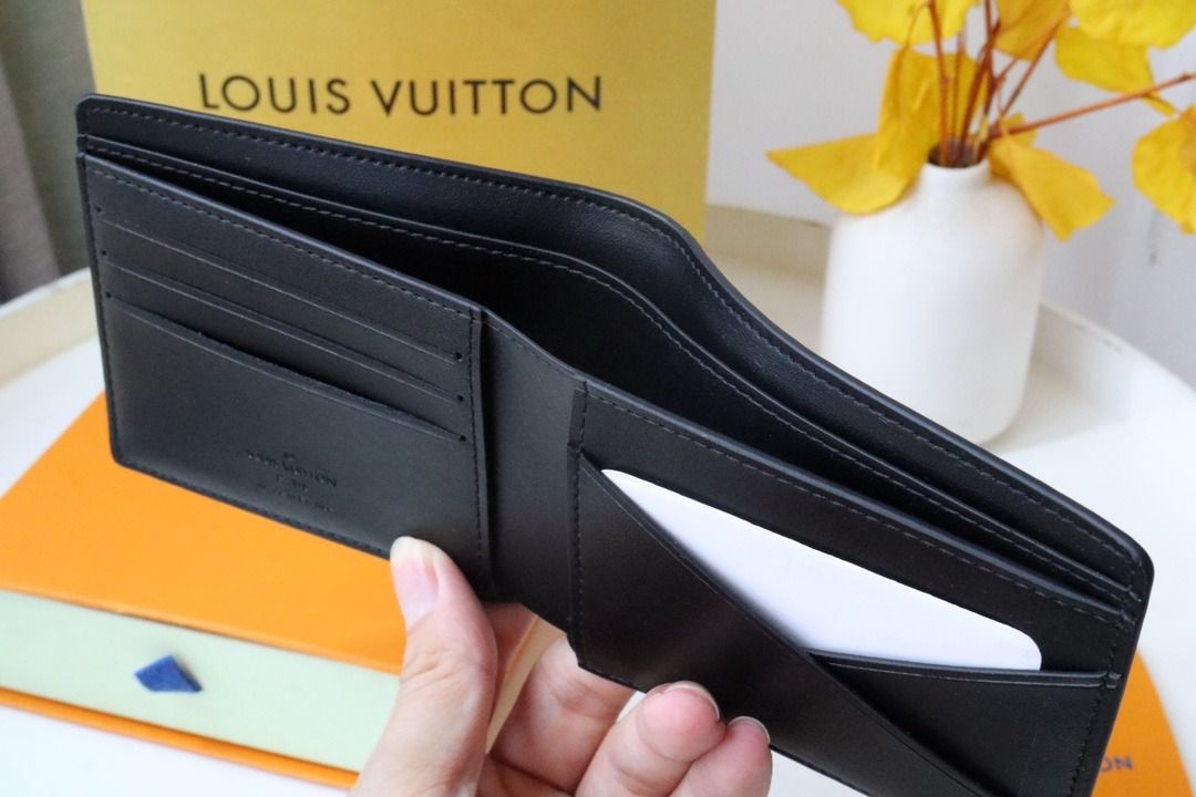 Pre-owned Louis Vuitton Wallet Multiple Black Borealis