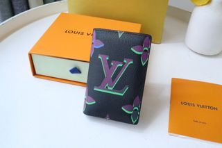 LOUIS VUITTON LV POCKET ORGANIZER MONOGRAM BLACK M61696 ( 7.5cm x 11cm x  7cm ), Men's Fashion, Watches & Accessories, Wallets & Card Holders on  Carousell