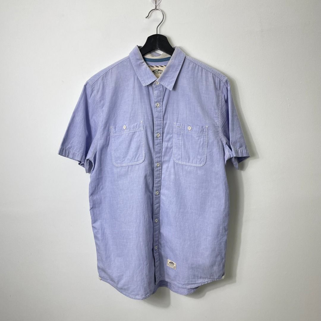 Kemeja vans new arrivals off the wall