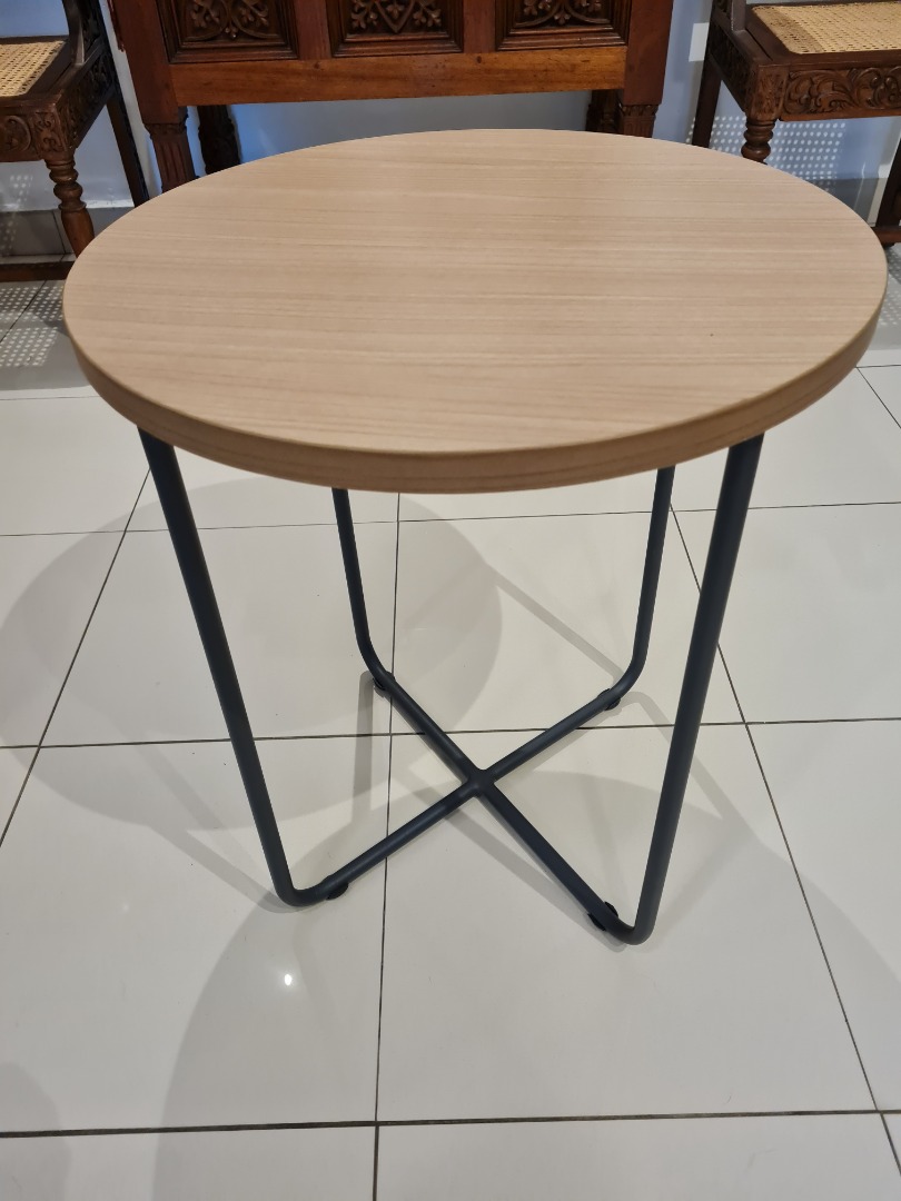 minimalistic coffee table (50cm diameter x 60cm height), Furniture