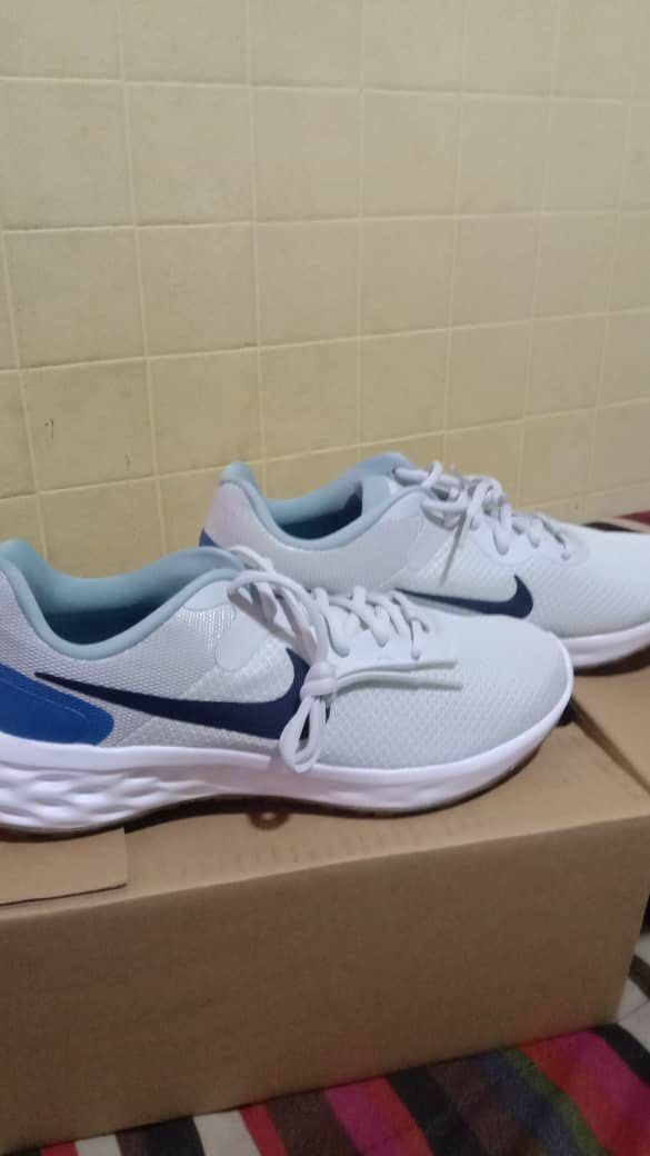 Mens nike revolution 3 extra wide online