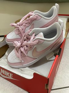 Nike(大童）粉色運動鞋22半