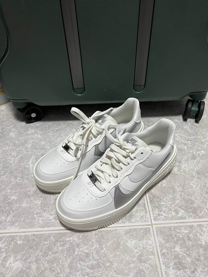platform nikes air force 1
