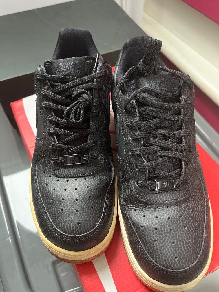 Nike air force 1 womens black gum sole sale