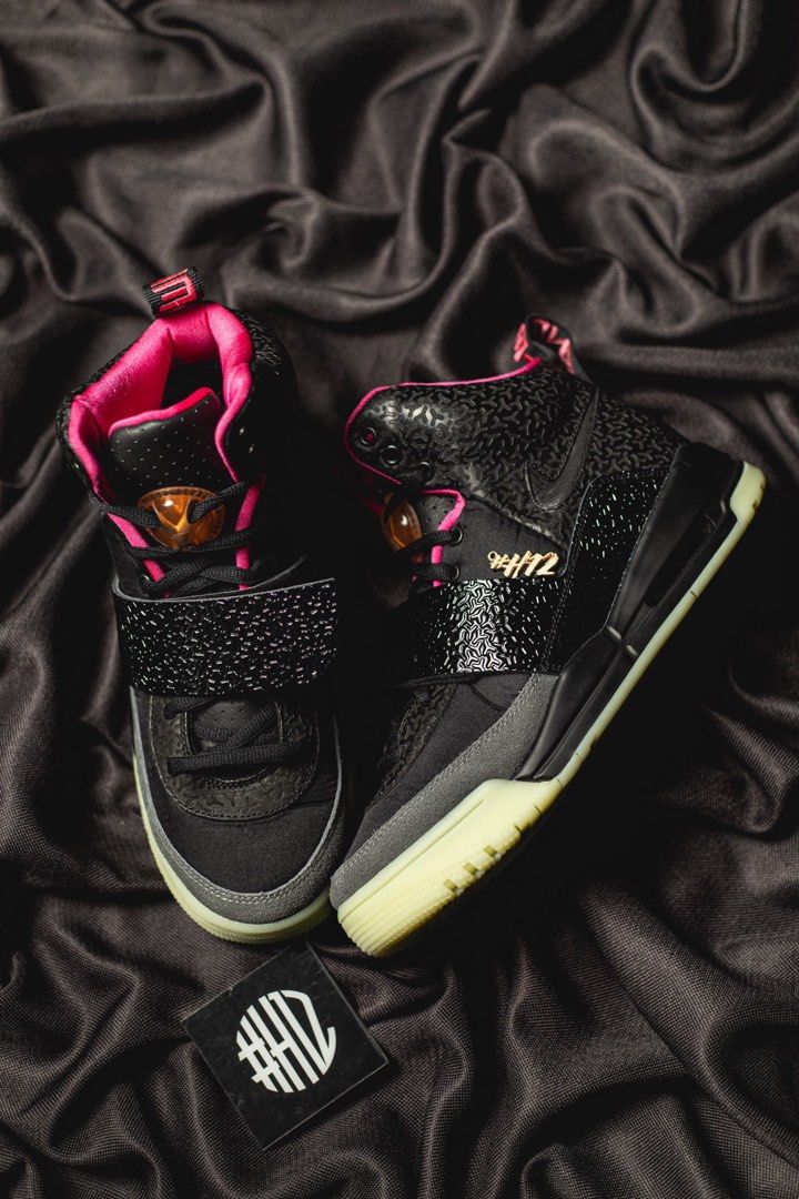 Nike yeezy blink new arrivals