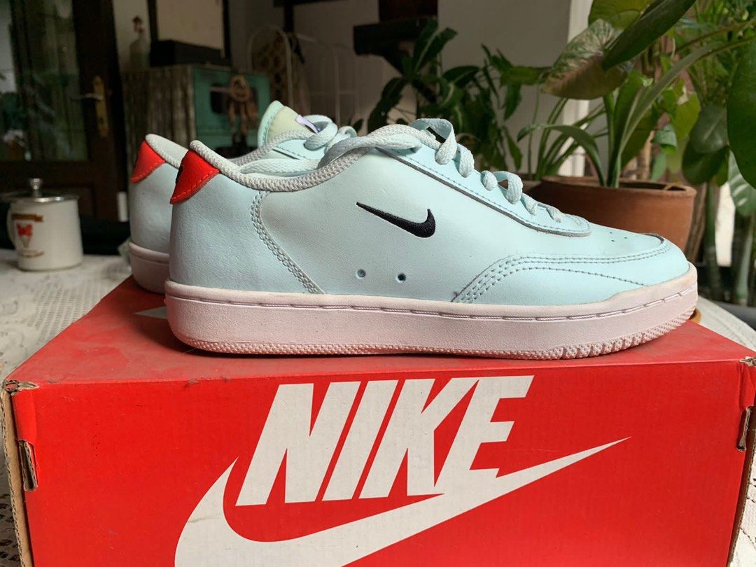 Nike court vintage sneaker Clearance