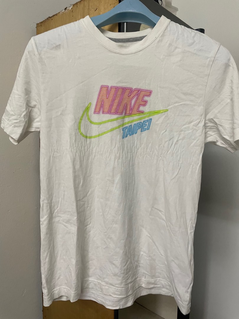 Nike taipei, Men's Fashion, Activewear on Carousell