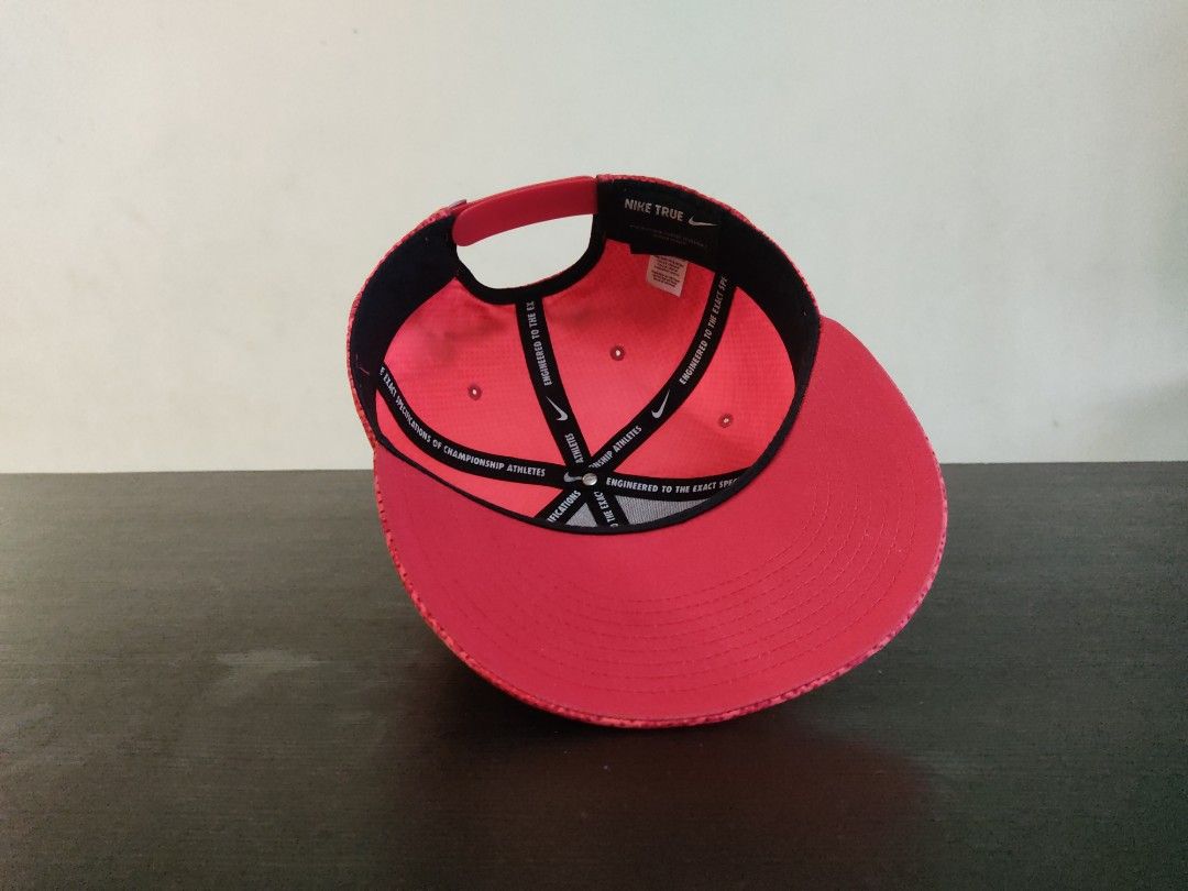 Nike on sale tropical hat